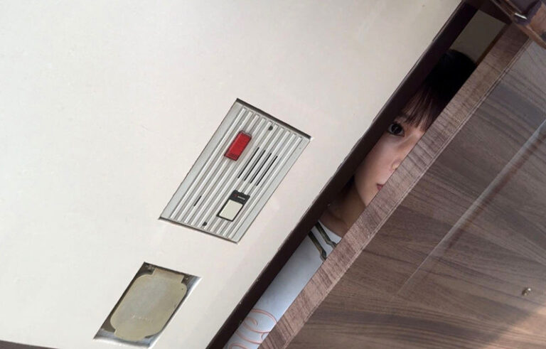 葉月ひな