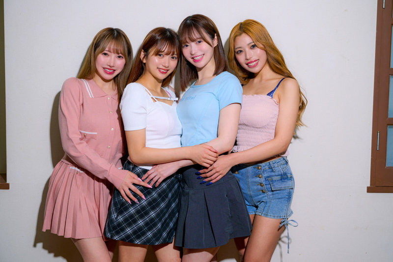 [kure026]りお＆ひなた＆かりん＆ゆいに出ているAV女優名は？