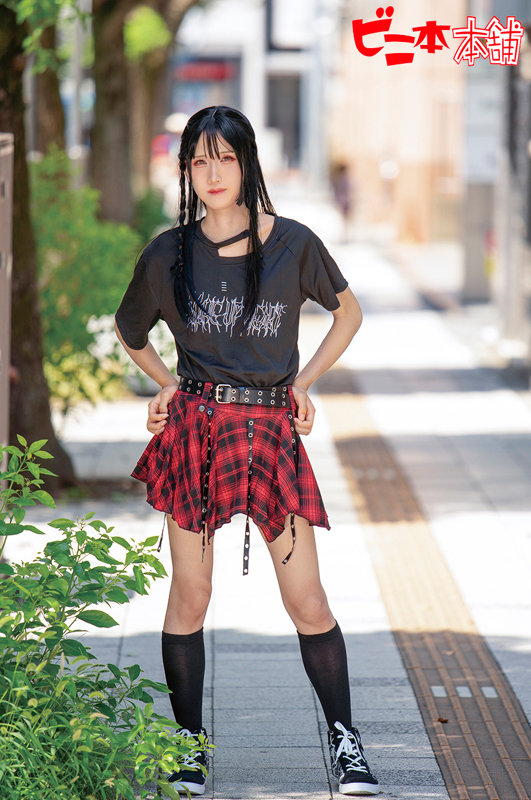 [bini537]とうかさん 2に出ているAV女優名は？